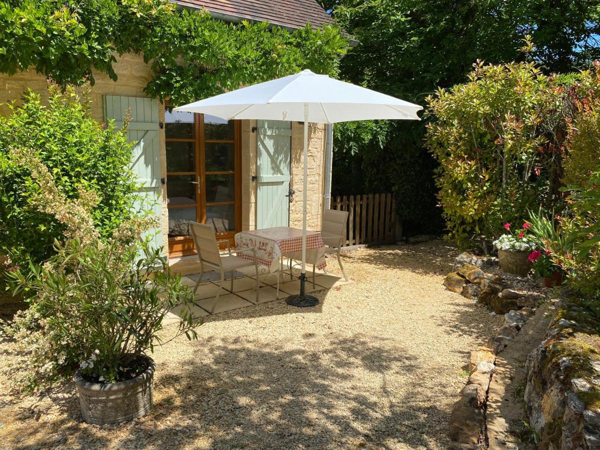 Les Jonquilles Couette-café